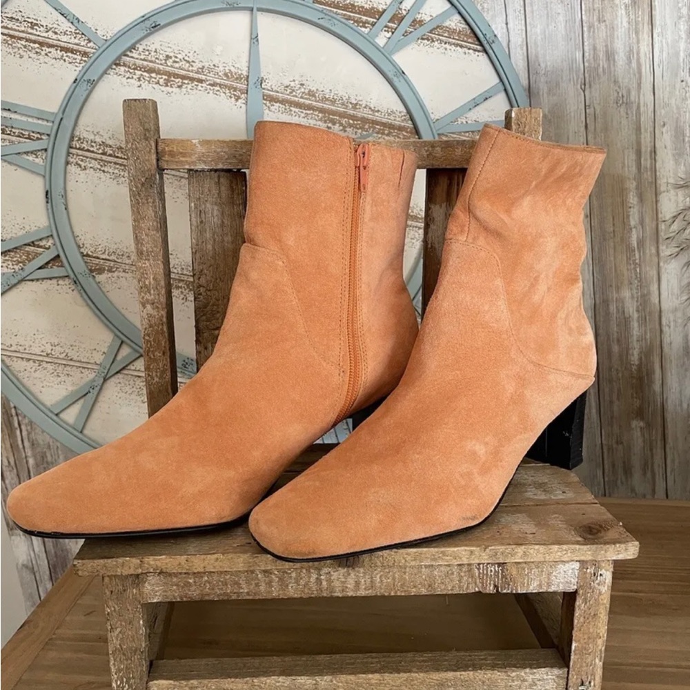 Women’s AJ Valenci Genuine Leather Suede Ankle Platform Boots 8 NWD!